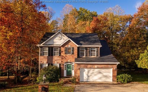 1107 Olde Pine Dr, Hurricane, WV, 25526-9084 | Card Image