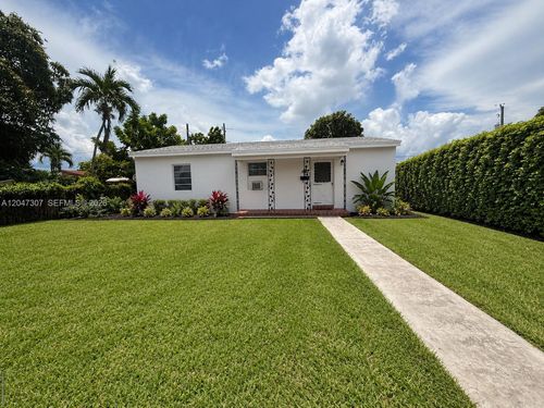 790 E 6th Pl, Hialeah, FL, 33010-4515 | Card Image