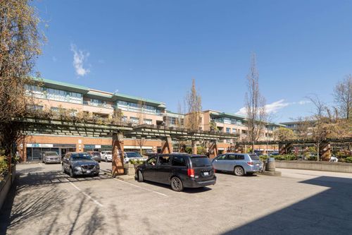 207-223 Mountain Highway, North Vancouver, BC, V7J3V3 | Card Image