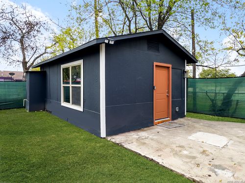 d-1606 W Wildwood Dr, San Antonio, TX, 78201-2936 | Card Image