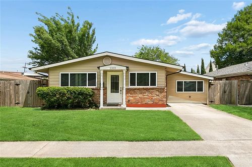 2305 Generes Dr, River Ridge, LA, 70123-1623 | Card Image