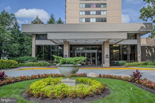 apt-201w-3713 S George Mason Dr, FALLS CHURCH, VA, 22041-3765 | Card Image