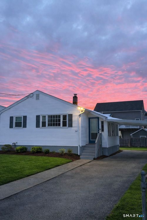 945 E Broadway, Milford, CT, 06460-6308 | Card Image