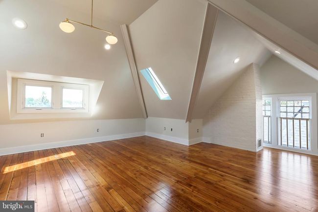 408 W King St, Home with 0 bedrooms, 4 bathrooms and null parking in MARTINSBURG WV | Image 59