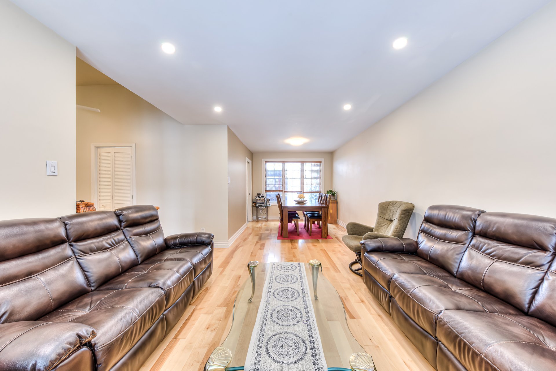 Residential in Montréal (Pierrefonds-Roxboro) 4