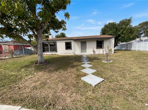 941 Jann Ave, Opa-Locka, FL, 33054-3323 | Card Image