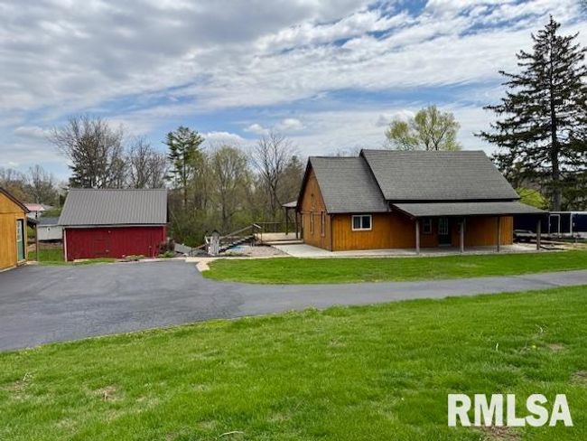 401 N 11 Th St, House other with 2 bedrooms, 2 bathrooms and null parking in Clinton IA | Image 33