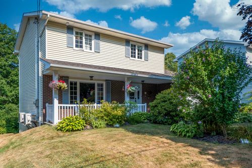 54 Riverview Cres, Bedford, NS, B4A2X4 | Card Image