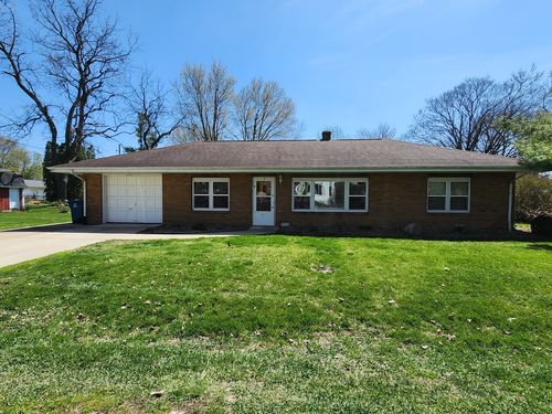 204 E Saint Louis St, Minier, IL, 61759-7606 | Card Image