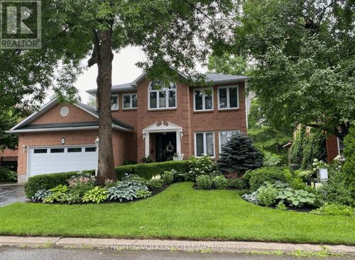 19 Kimmins Court, Ottawa, ON, K2K2M4 | Card Image