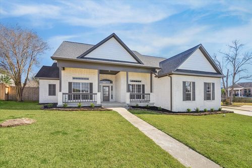 5437 Edgewater Ct, Willis, TX, 77318-6137 | Card Image