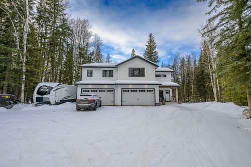 57-57-704010 Range Road 64, County Of Grande Prairie No. 1, AB, T8W5C5 | Card Image