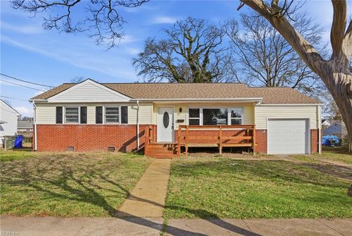 1864 Branchwood Street, Norfolk, VA, 23518 | Card Image