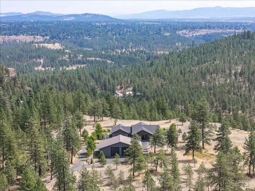 7015 W West Rim Ln, Spokane, WA, 99224-8980 | Card Image