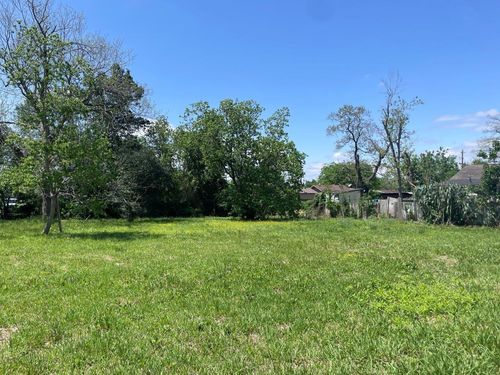 416 Johnson St, Pasadena, TX, 77506-2249 | Card Image