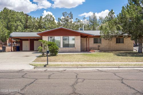 2045 Gladys Dr, Las Cruces, NM, 88001-5819 | Card Image
