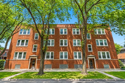 1-2514 W Belle Plaine Avenue, Chicago, IL, 60618 | Card Image
