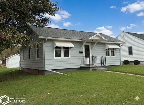 1717 Avenue B, Fort Madison, IA, 52627-2548 | Card Image