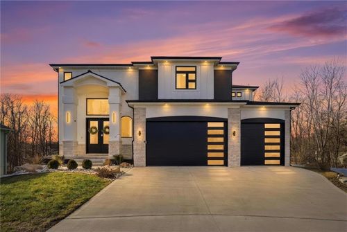 2009 Ridge Tree Dr, Pleasant Hill, MO, 64080-1005 | Card Image