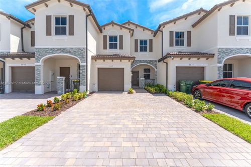2442 Se 28th Street, HOMESTEAD, FL, 33035 | Card Image