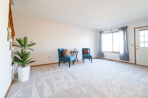 apt-6-5425 Orleans Ln N, Plymouth, MN, 55442-1986 | Card Image