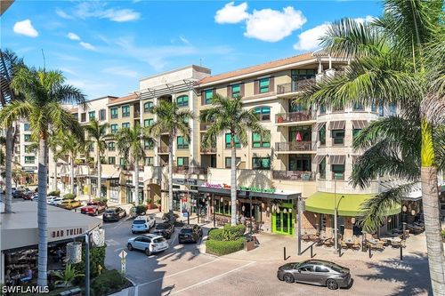 5314-9115 Strada Pl, NAPLES, FL, 34108-2893 | Card Image