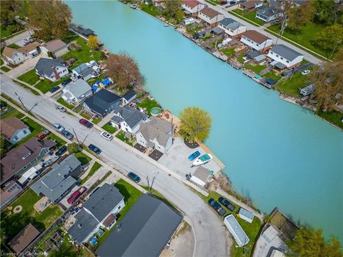310 Emily St, Wallaceburg, ON, N8A4K3 | Card Image
