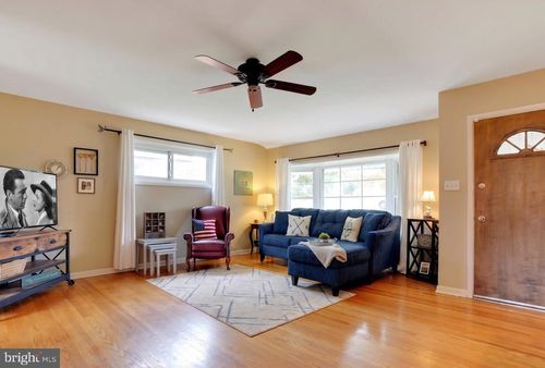2115 Lynn Ave, LANCASTER, PA, 17601-2616 | Card Image