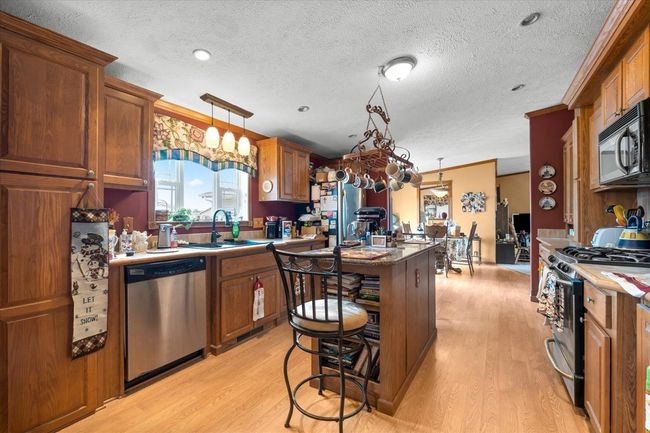 11199 Shady Grove Ct, House other with 3 bedrooms, 3 bathrooms and null parking in South Lyon MI | Image 9