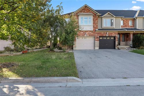 94 Donald Bell Dr, Binbrook, ON, L0R1C0 | Card Image