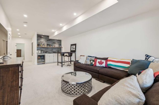 2108 28 Avenue Sw, Home with 4 bedrooms, 3 bathrooms and 2 parking in Calgary AB | Image 37