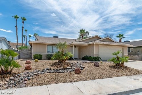 7101 Carrondale Way, Las Vegas, NV, 89128-3349 | Card Image