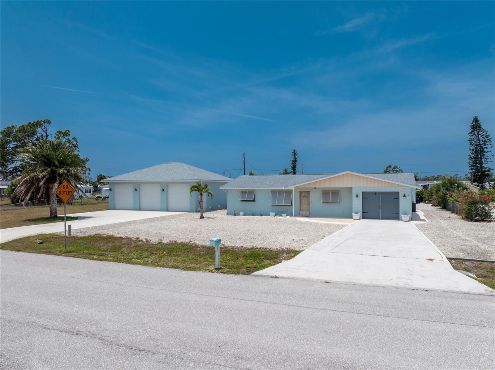 Faust Dr, Englewood, FL 34224