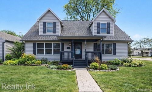 27132 Groveland St, Madison Heights, MI, 48071-3351 | Card Image