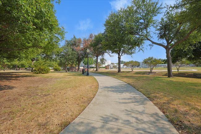 821 Collin Dr, House other with 4 bedrooms, 2 bathrooms and null parking in Euless TX | Image 23
