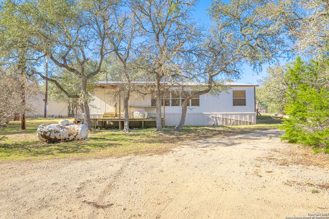 2121 Rolling River Vw, Home with 3 bedrooms, 3 bathrooms and null parking in Spring Branch TX | Image 10