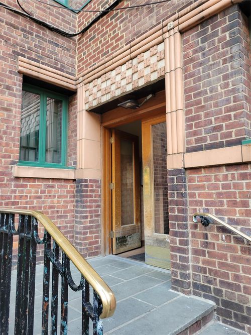 2f-1503 Metropolitan Ave, Bronx, NY, 10462-6150 | Card Image