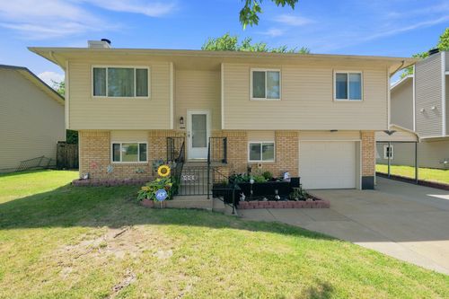 5449 S Mead St, Wichita, KS, 67216-3670 | Card Image
