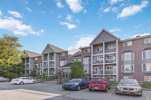 303-15 Knightsridge Dr, Halifax, NS, B3M3S9 | Card Image