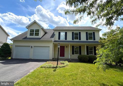 2294 Autumnwood Dr, STATE COLLEGE, PA, 16801-2408 | Card Image