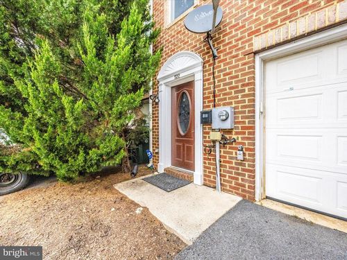 522 Papa Ct, HAGERSTOWN, MD, 21740-4120 | Card Image