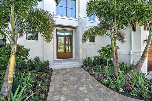 325 Fairway N, Tequesta, FL, 33469-1958 | Card Image