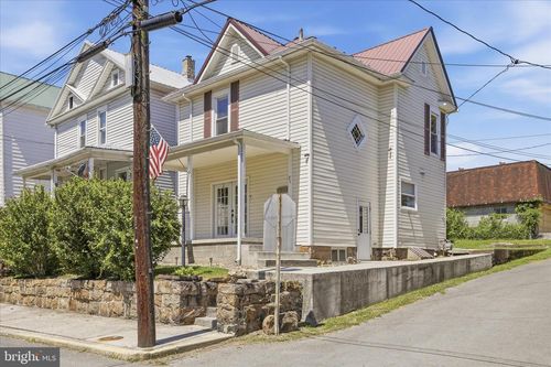 21 Sharpless St, KEYSER, WV, 26726-3517 | Card Image