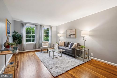 apt-a1-4212 36th St S, ARLINGTON, VA, 22206-1847 | Card Image