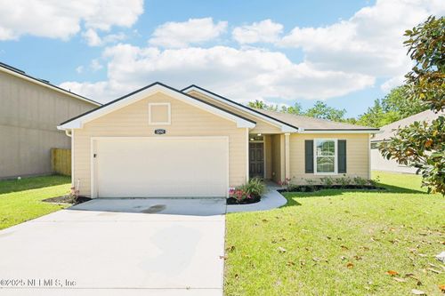 3292 Canyon Falls Dr, GREEN COVE SPRINGS, FL, 32043-9227 | Card Image