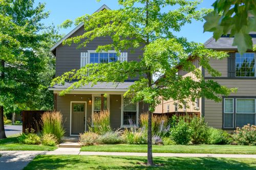 63131 Ne De Haviland St, Bend, OR, 97701-7058 | Card Image