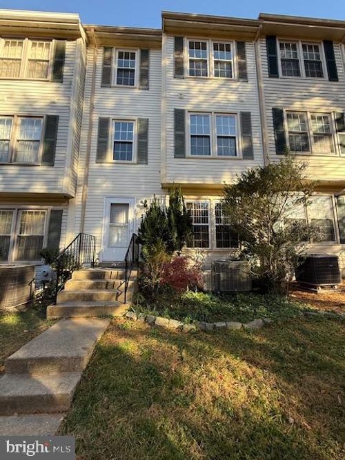 11640 Pleasant Meadow Dr, NORTH POTOMAC, MD, 20878-4261 | Card Image