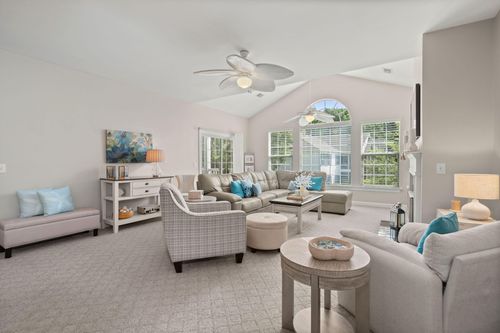 142 Golf View Ln, Summerville, SC, 29485-6247 | Card Image