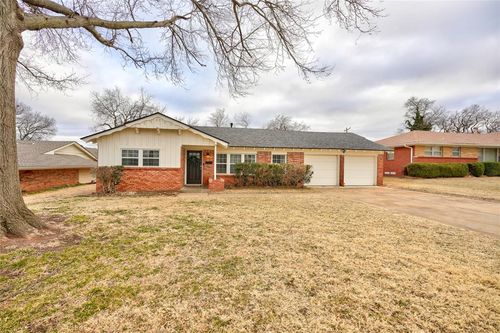 208 Country Club Terrace, Midwest City, OK, 73110 | Card Image