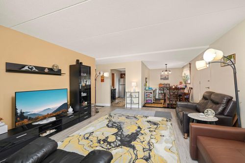 apt-420-10501 Cedar Lake Rd, Minnetonka, MN, 55305-3310 | Card Image